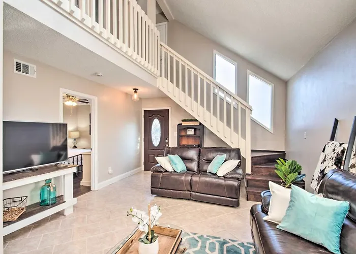 A-frame Retreat In Pensacola, 10 Mi To Dtwn Holiday home Pensacola