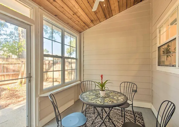 A-frame Retreat In Pensacola, 10 Mi To Dtwn Pensacola