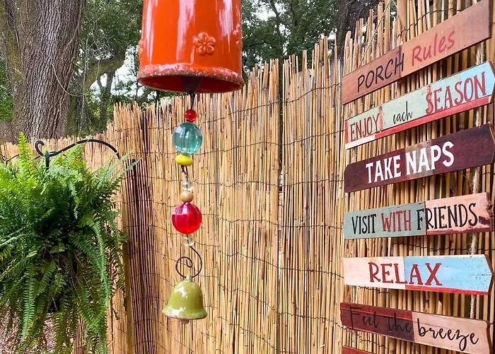 Holiday home A-frame Retreat In Pensacola, 10 Mi To Dtwn